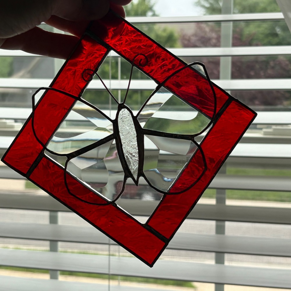Vintage Handcrafted Stained Glass Butterfly Sun‎ Catcher Red Textured Glass 5"